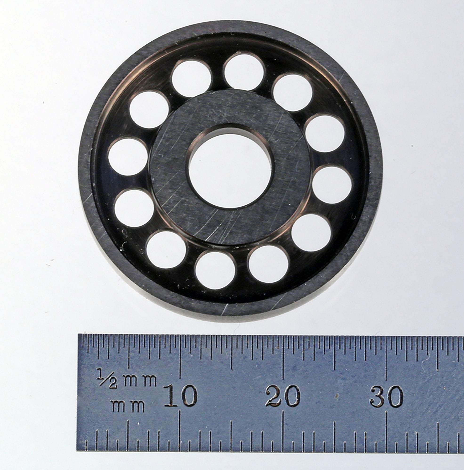 DSK-300 disk, 30.0 mm diameter, 3.5 mm thick, with 8.0 mm through hole, hardened tool steel.